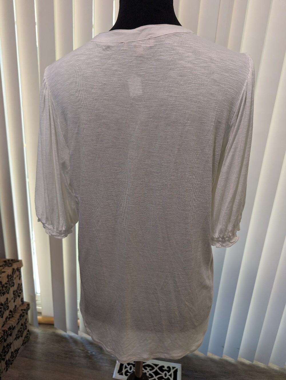 Democracy White on White Embroidered Short Sleeve Button Down Blouse - Picture 6 of 7